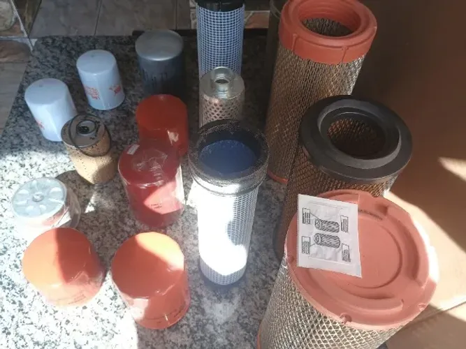 LOTE FILTROS VARIADOS PARA EMPILHADEIRA