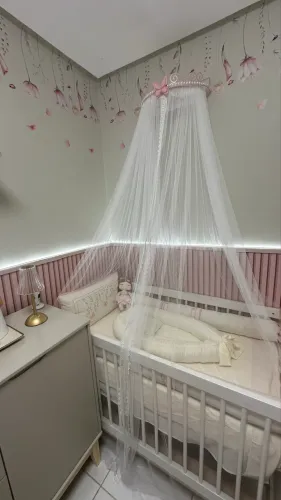 Dorcel com mosquiteiro em tule
