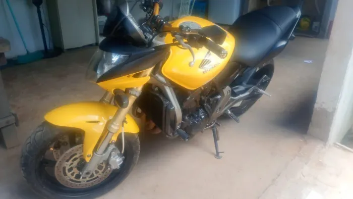 Vendo ou troco essa linda honert 600