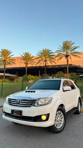 Toyota Hilux SW4 SRV D4-d 4X4 3.0 TDI Dies. AUT 2013