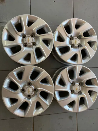 Rodas 15 GM spin,onix,prisma,celta,corsa,Montana,Astra,vectra 