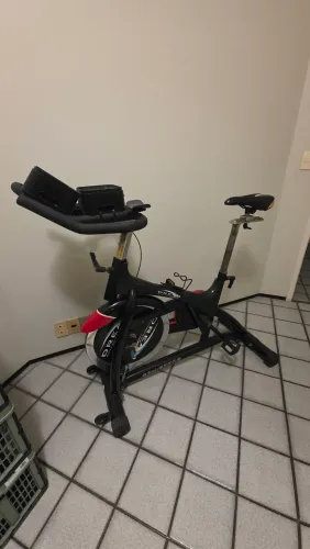Bicicleta de spinning super reforçada