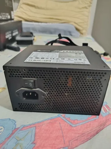 Fonte Corsair TX550M 550W 80 Plus Gold Semi-Modular