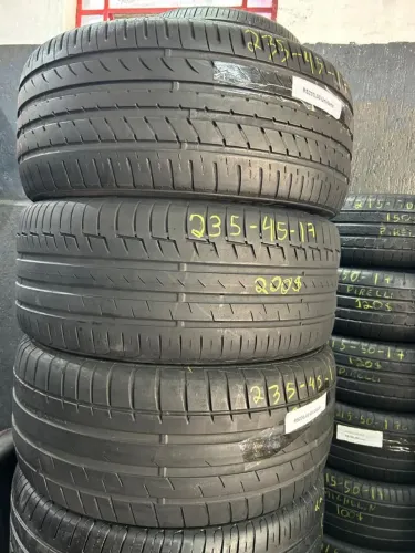 Pneus 235/45/17 por 200$ cada seminovos instalados