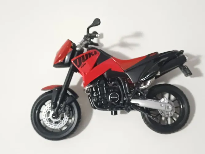 Miniatura Da Ktm Duke 640 - 2002