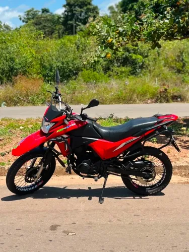 Vendo NXR bros 2022 com só 40832 rodados, conservada , único dono, acompanha protetor !