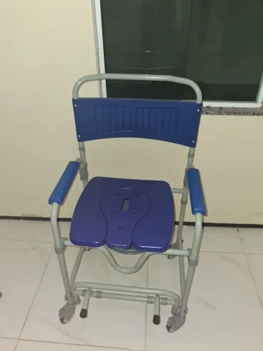 Cadeira de banho nova