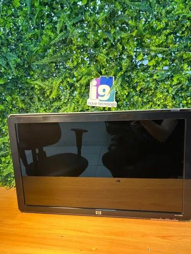 Monitor LCD HP  w2338h  23 Polegadas   60Hz  VGA e HDMI  Sem a base, conforme as fotos   3