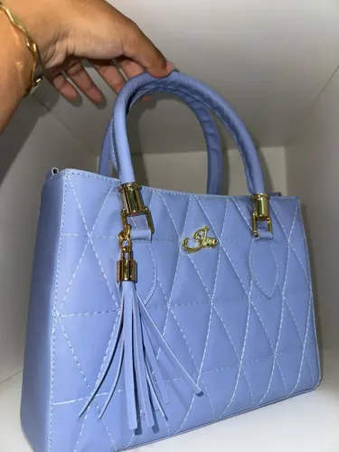 Bolsas estilosas com um bom preço 
