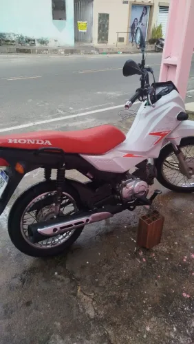 POP 110I DE MULHER