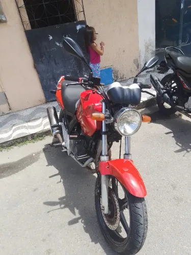 Vende se Moto Twister 2008 revisada toda em dias
