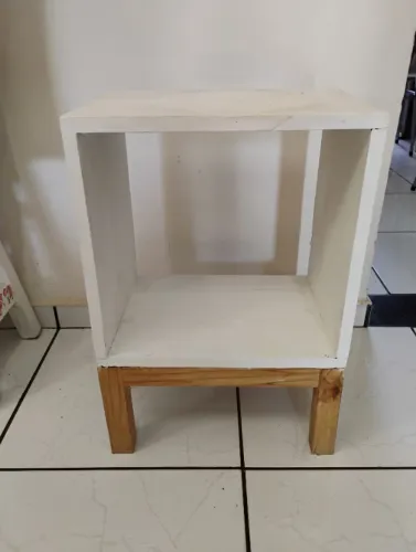 Mesa de cabeceira