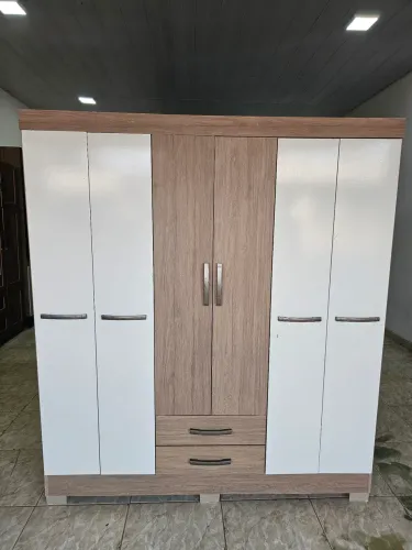 Guarda roupa usado