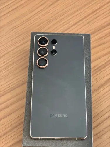 (Seminovo impecável) Samsung Galaxy S25 Ultra 512GB com NF caixa e acessórios originais