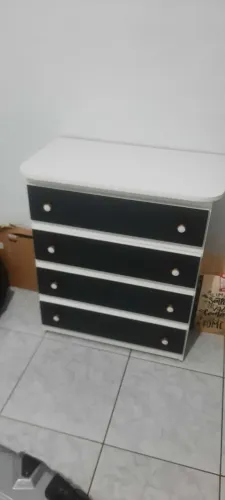 comoda 4 gavetas