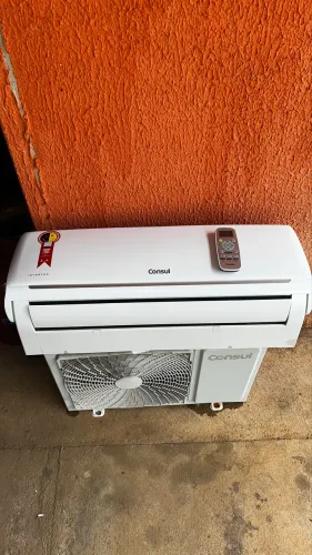 Ar condicionado consul 9 mil btus inverte semi novo .