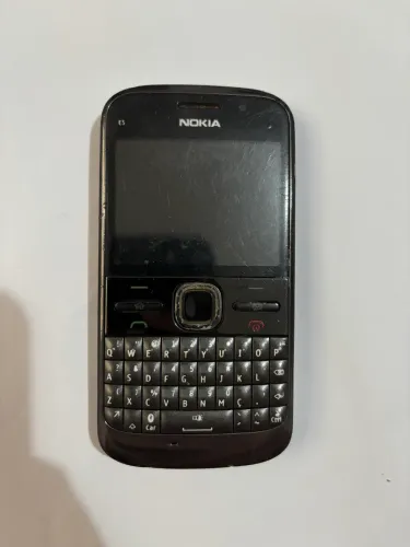 Celular Nokia E5-00