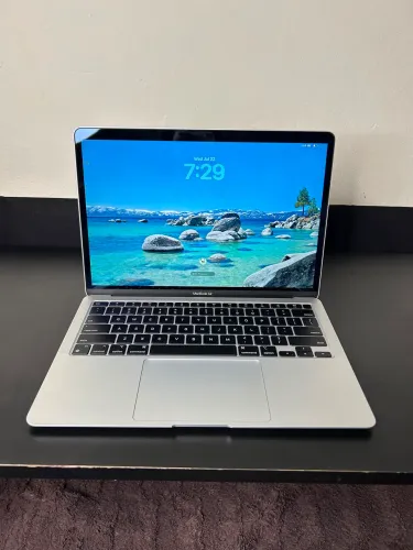 Macbook Air M1 8GB RAM 256GB SSD
