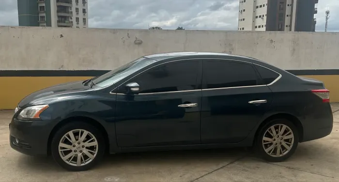 Nissan Sentra SL 2.0/ 2.0 Flex Fuel 16V Aut. 2014