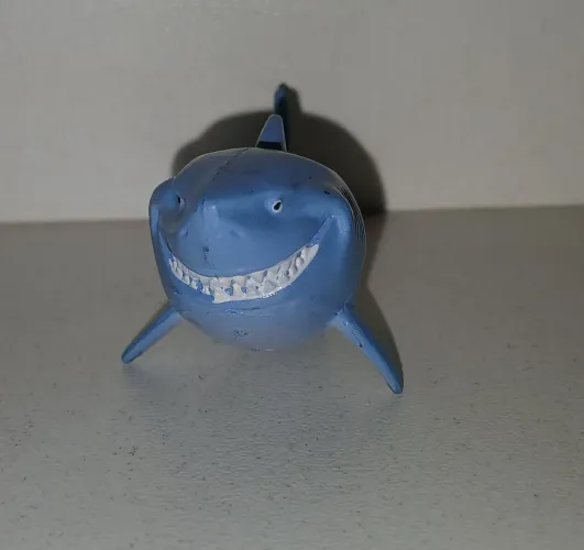 BONECO MINIATURA ORIGINAL DISNEY PROCURANDO DORY NEMO TUBARÃO BRANCO BRUCE PIXAR