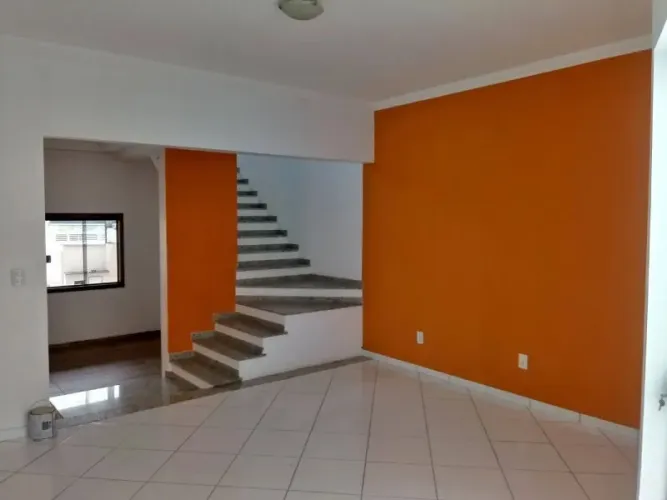 Sobrado à venda Jardim Vila São Domingos, em Sorocaba- SP.