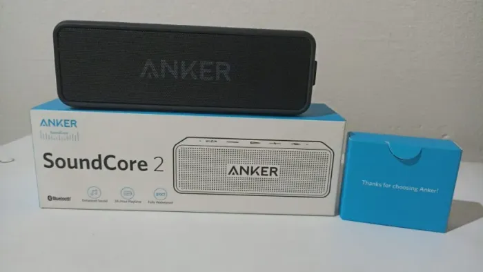 Caixa de som ANKER 12W Estéreo IPX7 BassUP 5200mAH Woofer