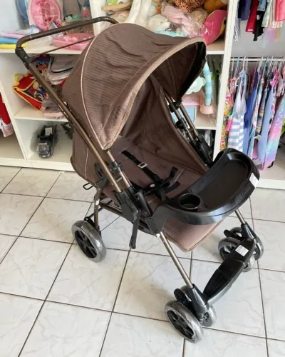 carrinho millano semi novo