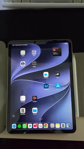 iPad Pro 11" 4 geração (M2) com caneta