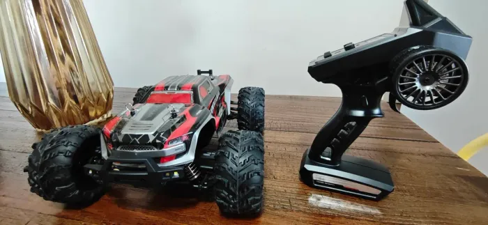 Carro R/C Off-road escala 1/16 Conquer - Novo