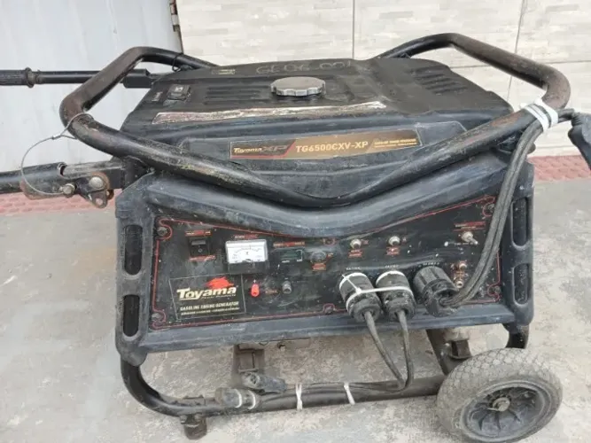Vendo gerador gasolina 6Kva Toyama
