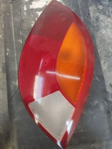 lanterna traseira Ford ka lado esquerdo