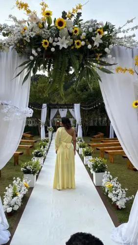 VESTIDO AMARELO ? USADO APENAS 1 VEZ