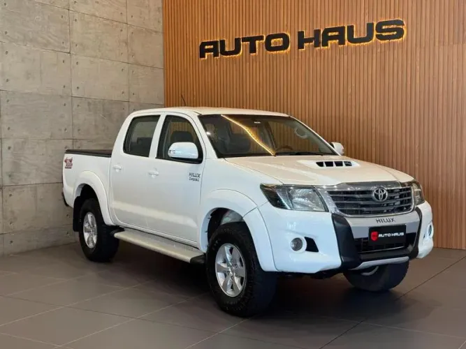 Toyota Hilux CD SRX 4X4 2.8 TDI 16V Diesel Aut. 2012