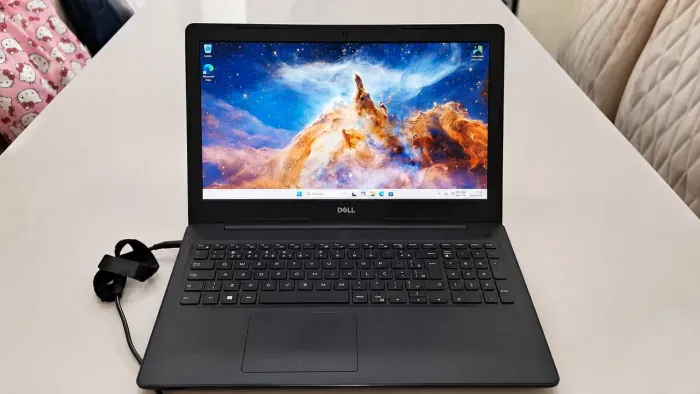 Dell Inspiron 3583 i7-8565U | 16GB RAM | SSD NVMe 250GB | Radeon 520 2GB