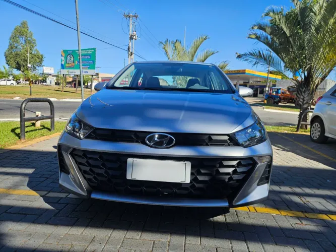 Hyundai HB20S Comfort Plus 1.0 Flex 12V Mec. 2025