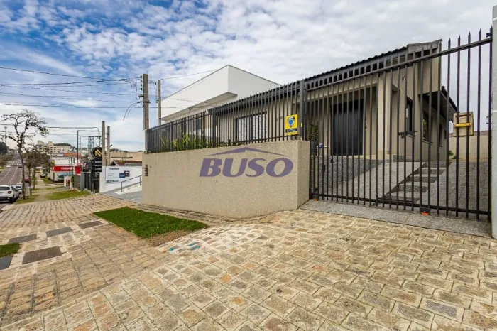 Casa Comercial para venda no Rebouças