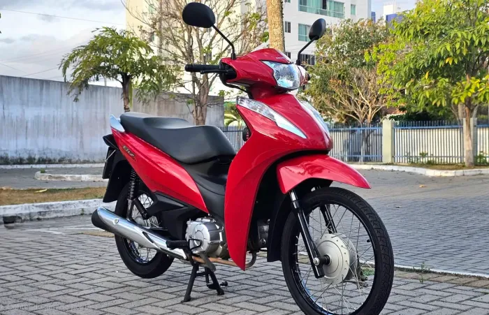 Honda Biz 2024 c/ 7.000 kms