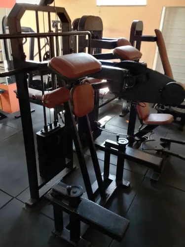 Vendo aparelhos de academia R$ 800,00