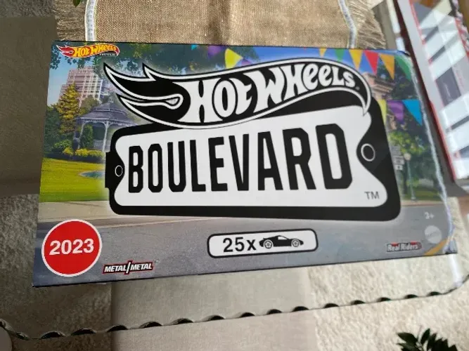 Hot Wheels Boulevard - Caixa Lacrada completa 2023