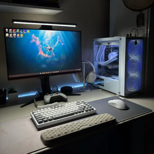 Monitor Gamer AOC HERO 24 pol 144Hz IPS 1ms