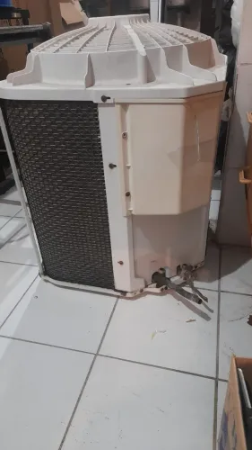 Ar condicionado Piso Teto 32000 Btus