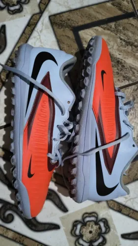 Chuteira Society Nike Phantom 6 Club Masculina - Azul+Vermelho