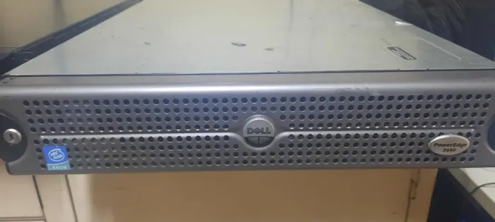 Servidor Dell Power Edge 2650