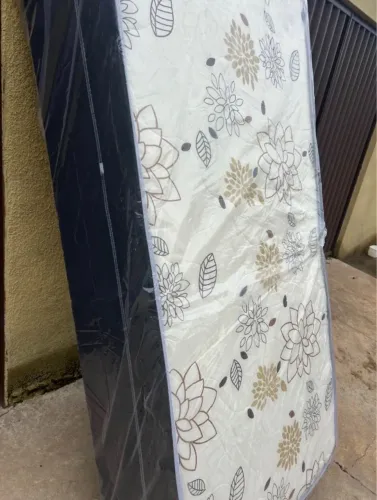 Cama box solteiro nova