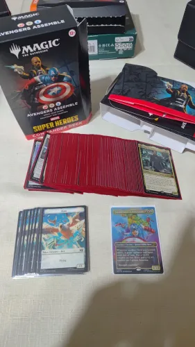 Commander Marvel Super Heroes - Avenger Assemble