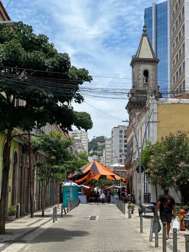 Ponto comercial loja montada para restaurante