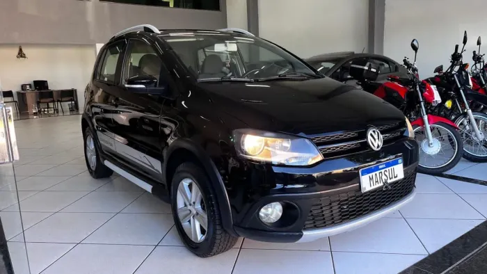 Volkswagen Crossfox 1.6 MI Total Flex 8V 5P 2011