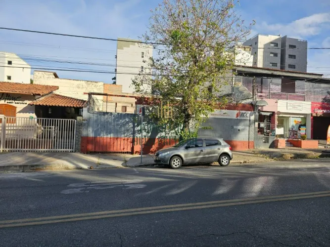 Oportunidade para investidor, Excelente Lote comercial de 360m² com Projeto Aprovado, na m