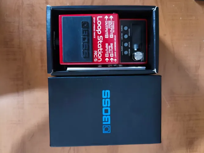 Pedal Boss loop station