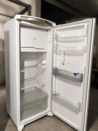 Geladeira Consul